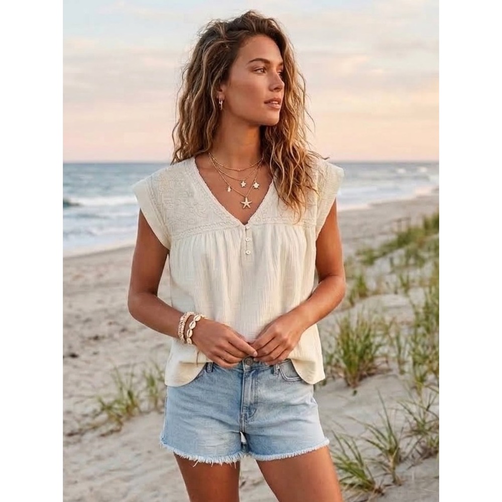 Lucky Brand Cream Embroidered Gauze Short Sleeve Top M Boho Soft Girl Prairie